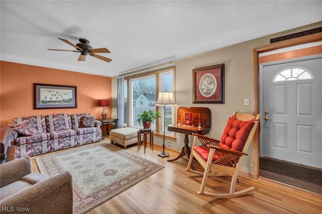 174 E 286th Street, Willowick, OH 44095