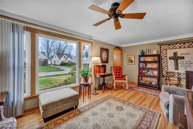 174 E 286th Street, Willowick, OH 44095