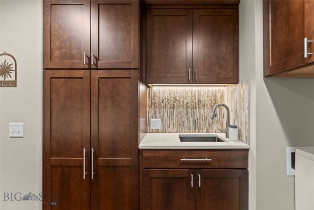 153 Pathfinder Trail, Bozeman, MT 59718