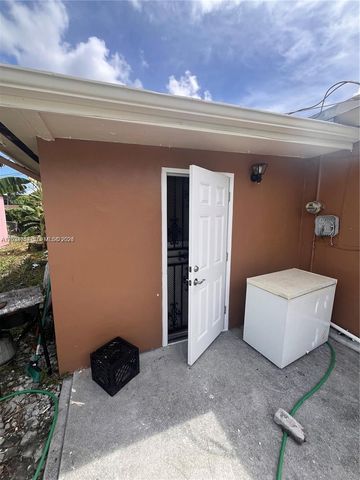 13215 NW 19th Ave 1, Miami, FL 33167