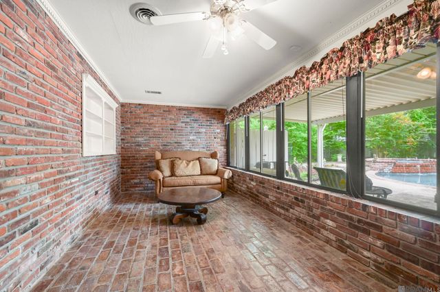 13210 Todd Ave, Baton Rouge, LA 70815