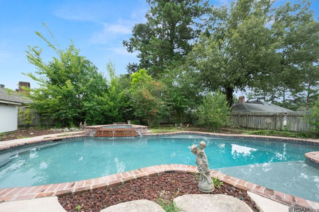 13210 Todd Ave, Baton Rouge, LA 70815