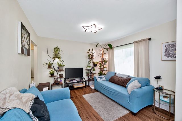 347 E Edison Avenue, Des Moines, IA 50315