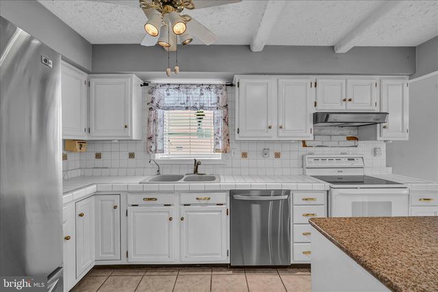 4113 KINDER DR, Reading, PA 19605