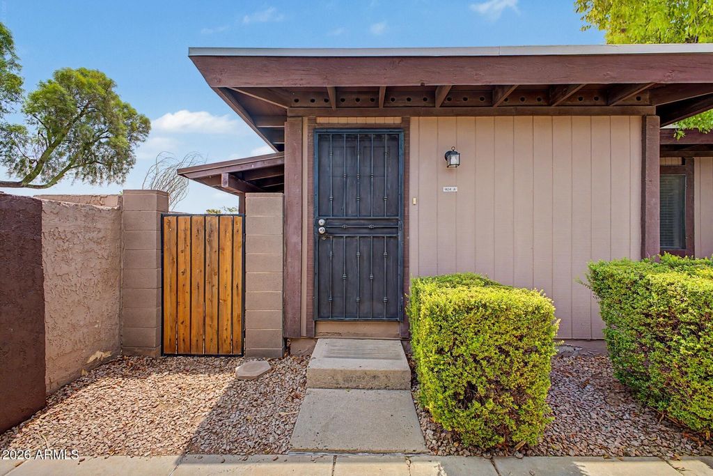 924 S HACIENDA Drive A, Tempe, AZ 85281 — photo 3