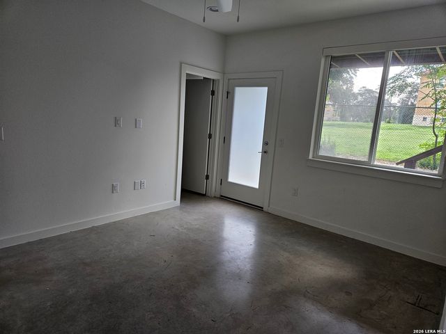102 Tendick, San Antonio, TX 78209