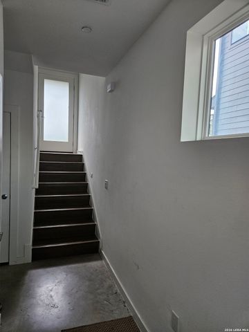 102 Tendick, San Antonio, TX 78209