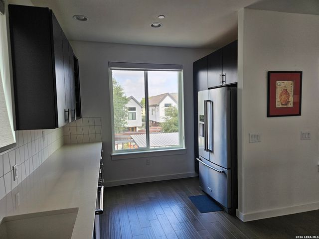102 Tendick, San Antonio, TX 78209