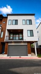 102 Tendick, San Antonio, TX 78209
