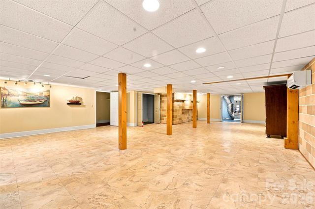 199 Bethlehem Manufacturing Lane, Hickory, NC 28601