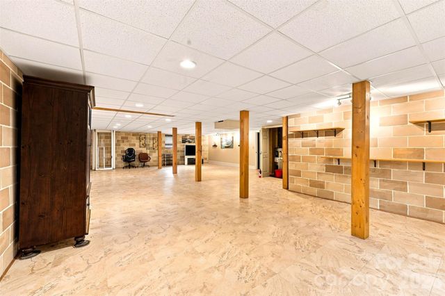 199 Bethlehem Manufacturing Lane, Hickory, NC 28601