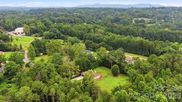 199 Bethlehem Manufacturing Lane, Hickory, NC 28601