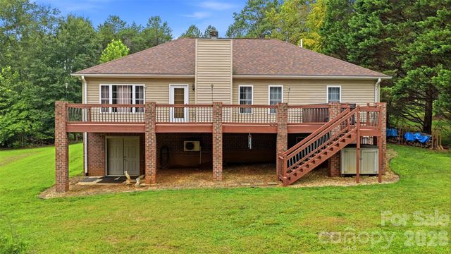 199 Bethlehem Manufacturing Lane, Hickory, NC 28601
