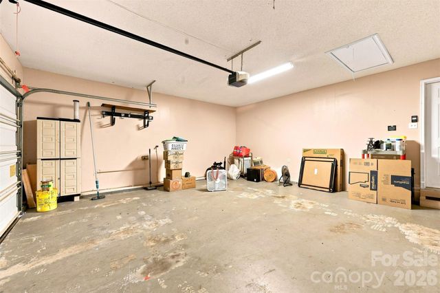 199 Bethlehem Manufacturing Lane, Hickory, NC 28601