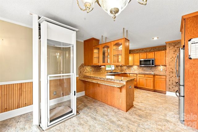 199 Bethlehem Manufacturing Lane, Hickory, NC 28601