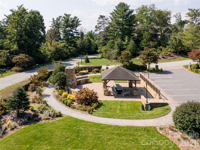 19 Keeping Kyle Crossing, Asheville, NC 28804