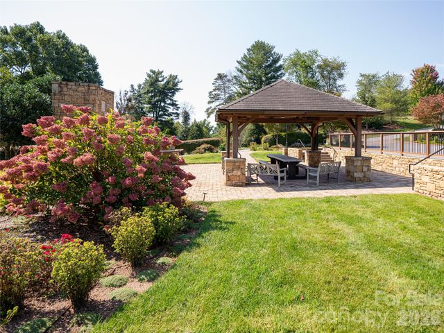 19 Keeping Kyle Crossing, Asheville, NC 28804