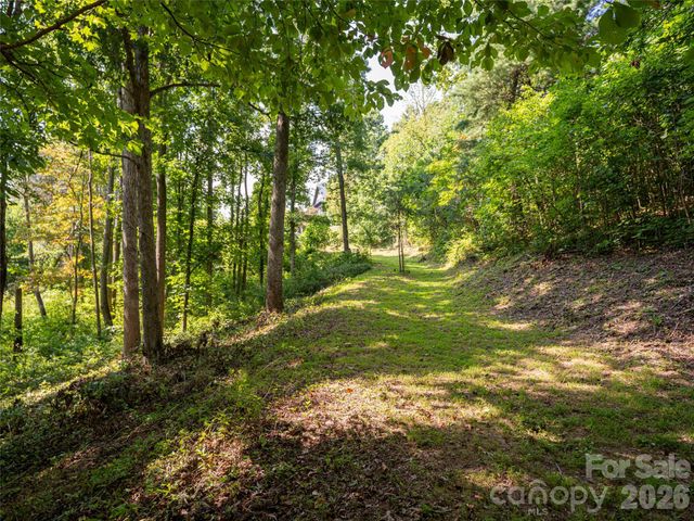 19 Keeping Kyle Crossing, Asheville, NC 28804