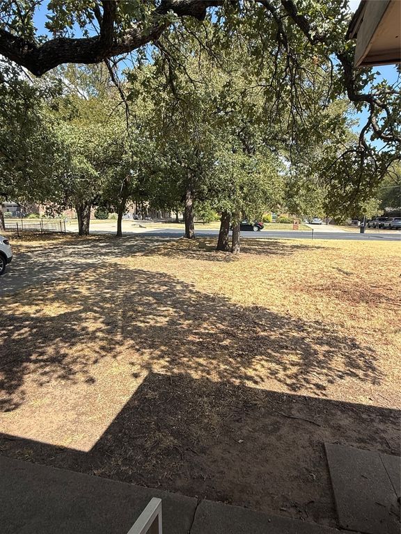 1331 Yates Drive, Hurst, TX 76053 — photo 3
