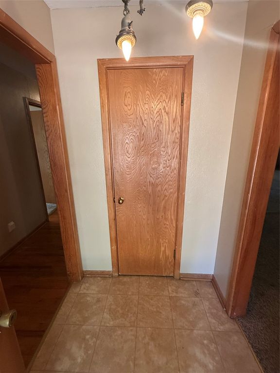 1331 Yates Drive, Hurst, TX 76053 — photo 4