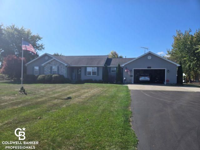10103 Beard Road, Avoca, MI 48006