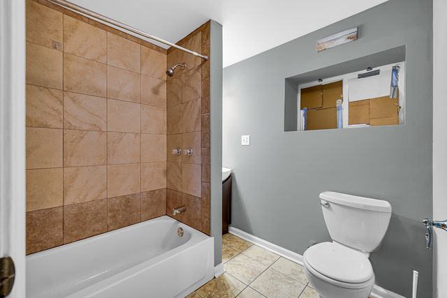 5540 S Honore Street, Chicago, IL 60636