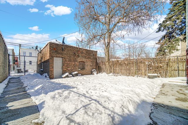 5540 S Honore Street, Chicago, IL 60636