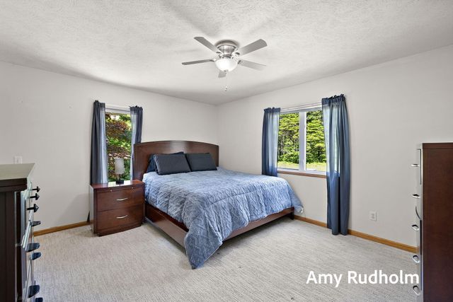 9262 Leonard Street, Polkton Twp, MI 49404