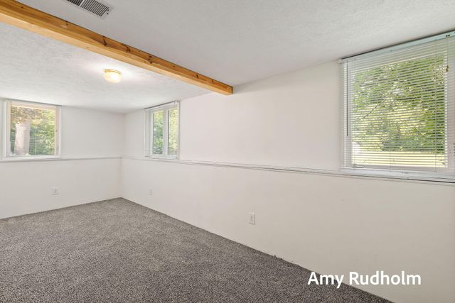 9262 Leonard Street, Polkton Twp, MI 49404