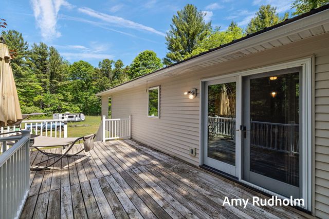 9262 Leonard Street, Polkton Twp, MI 49404