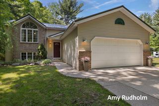 9262 Leonard Street, Polkton Twp, MI 49404