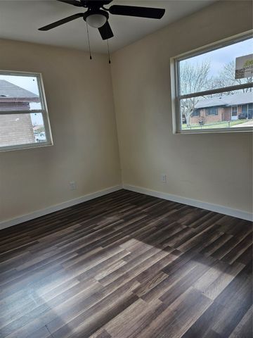 4317 GRAM Lane, Bellmead, TX 76705