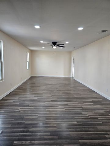 4317 GRAM Lane, Bellmead, TX 76705