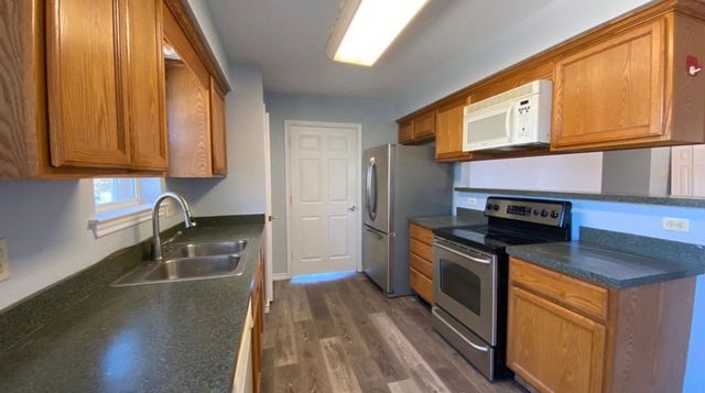 307 Coral Reef Street, Gun Barrel City, TX 75156
