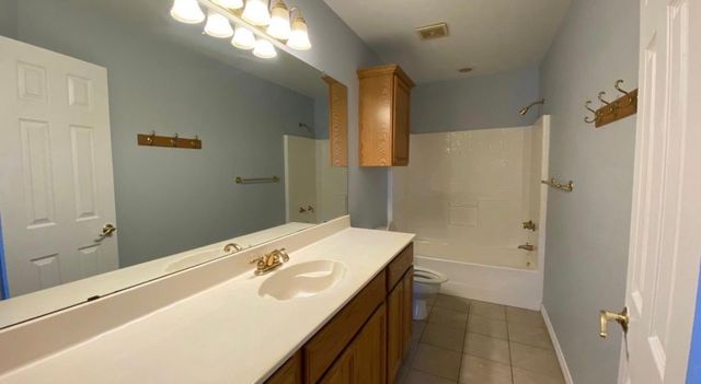 307 Coral Reef Street, Gun Barrel City, TX 75156