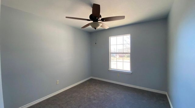 307 Coral Reef Street, Gun Barrel City, TX 75156