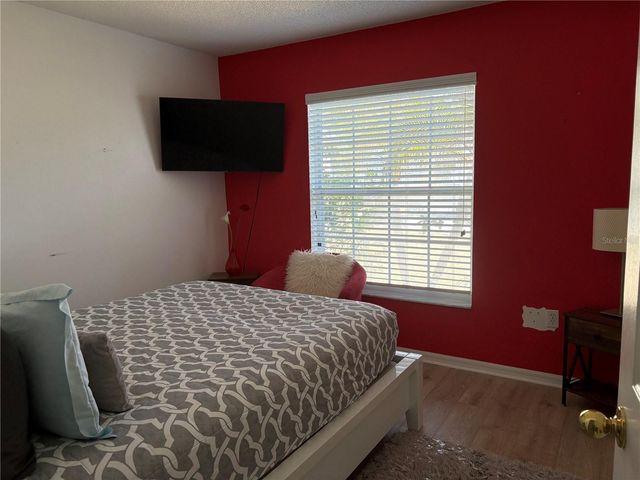 128 LAKE SHORE PARKWAY, Davenport, FL 33896