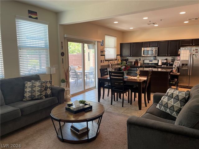 7068 Ipe Wood Road, Las Vegas, NV 89148