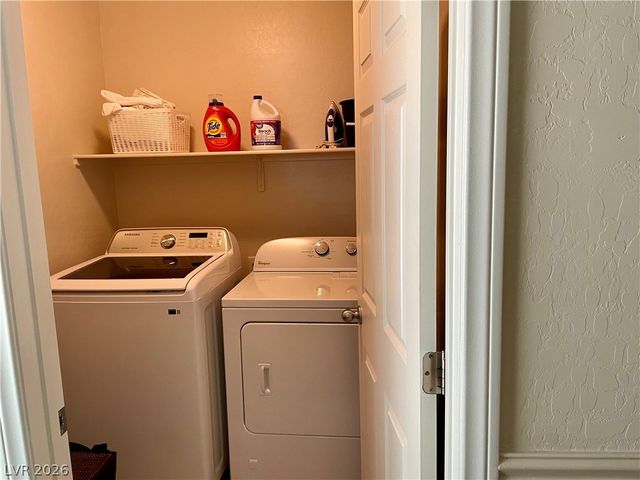 7068 Ipe Wood Road, Las Vegas, NV 89148