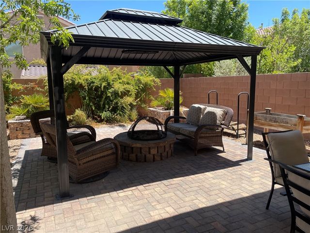 7068 Ipe Wood Road, Las Vegas, NV 89148