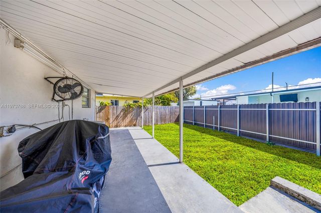 3532 NW 4th Ter, Miami, FL 33125