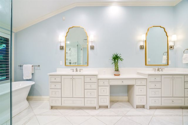 4710 Bobbitt Drive, Dallas, TX 75229