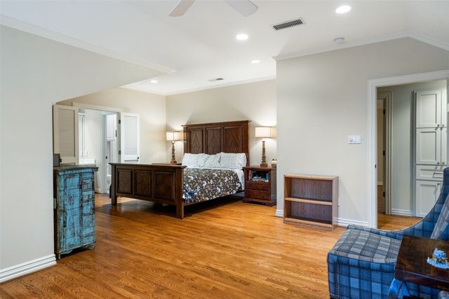 4710 Bobbitt Drive, Dallas, TX 75229