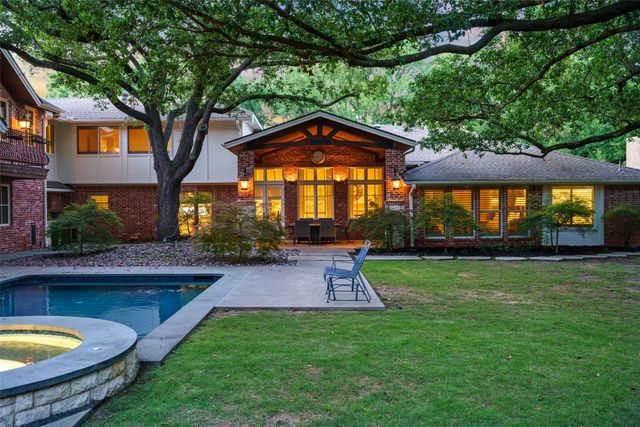 4710 Bobbitt Drive, Dallas, TX 75229