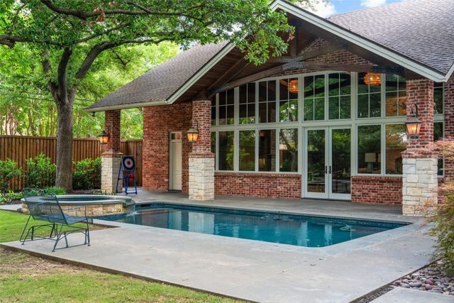 4710 Bobbitt Drive, Dallas, TX 75229