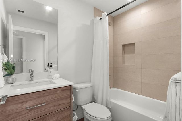 1376 SW 4th Street 7, Miami, FL 33135