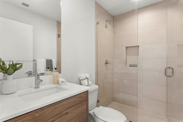 1376 SW 4th Street 7, Miami, FL 33135