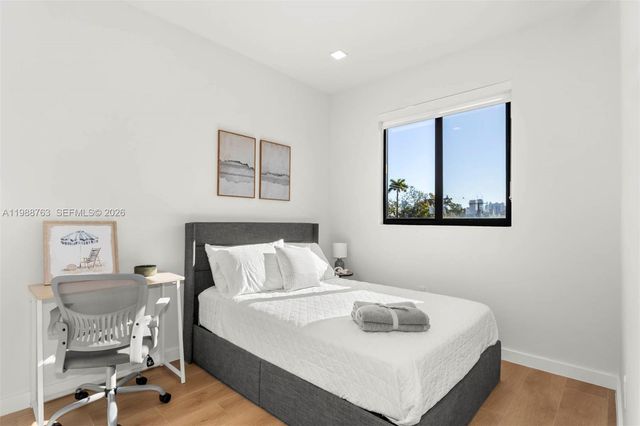 1376 SW 4th Street 7, Miami, FL 33135