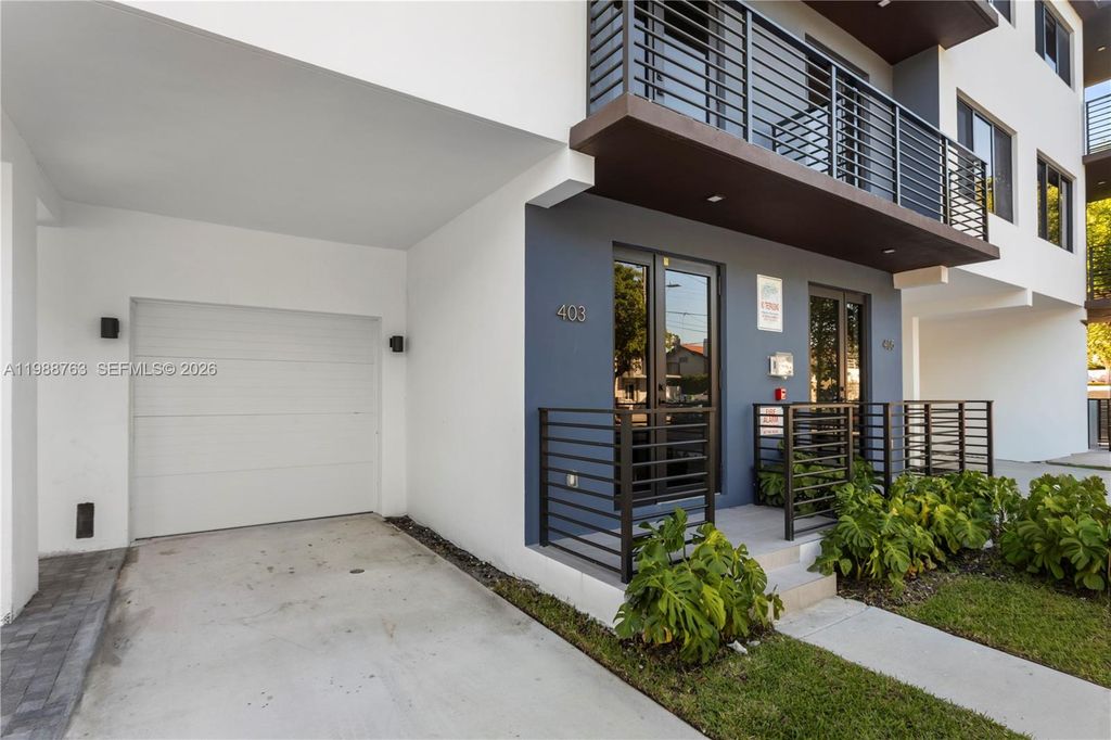1376 SW 4th Street 7, Miami, FL 33135