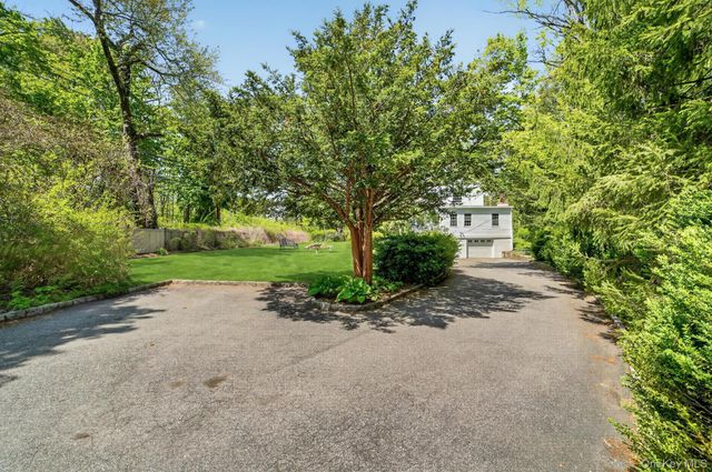 23 Byram Lake Road, Bedford Corners, NY 10549
